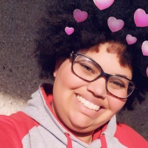 Meet your Posher, Zoe'